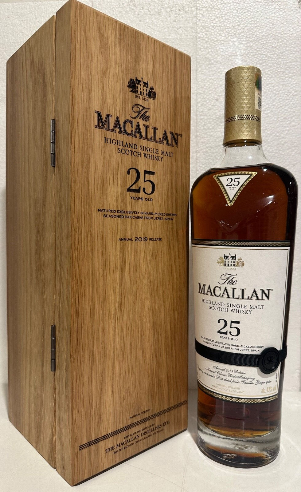 Macallan 25 Year Old Sherry Oak 2019 Limited Highland Single Malt Scotch Whisky