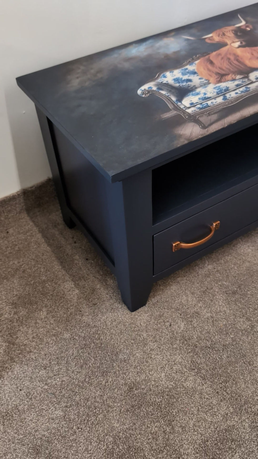 Solid Oak Console/TV Unit Hand-Painted Deep Blue with Highland Cow