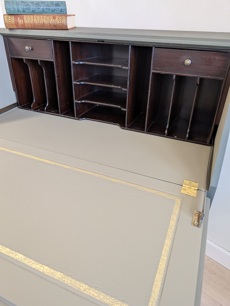 Thumbnail: Vintage Writing Bureau 