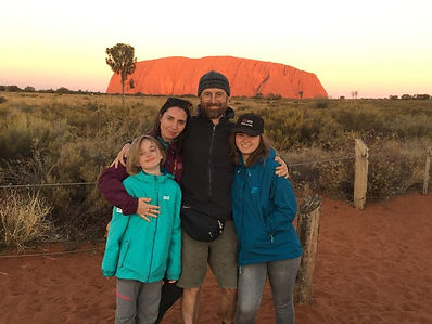 follow the sun/ bezield leven/ Uluru/ camperlife/ Liese Ghekiere/ Alexander Verstaen