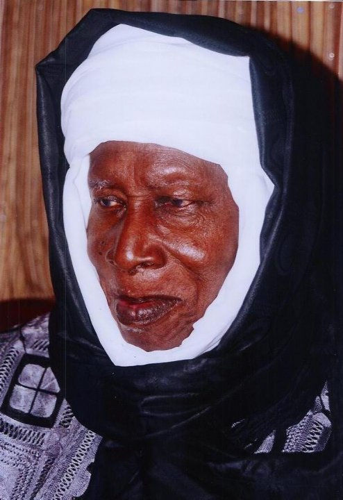 24685_1250838387692_1131473170_565098_6894312_n - Copia