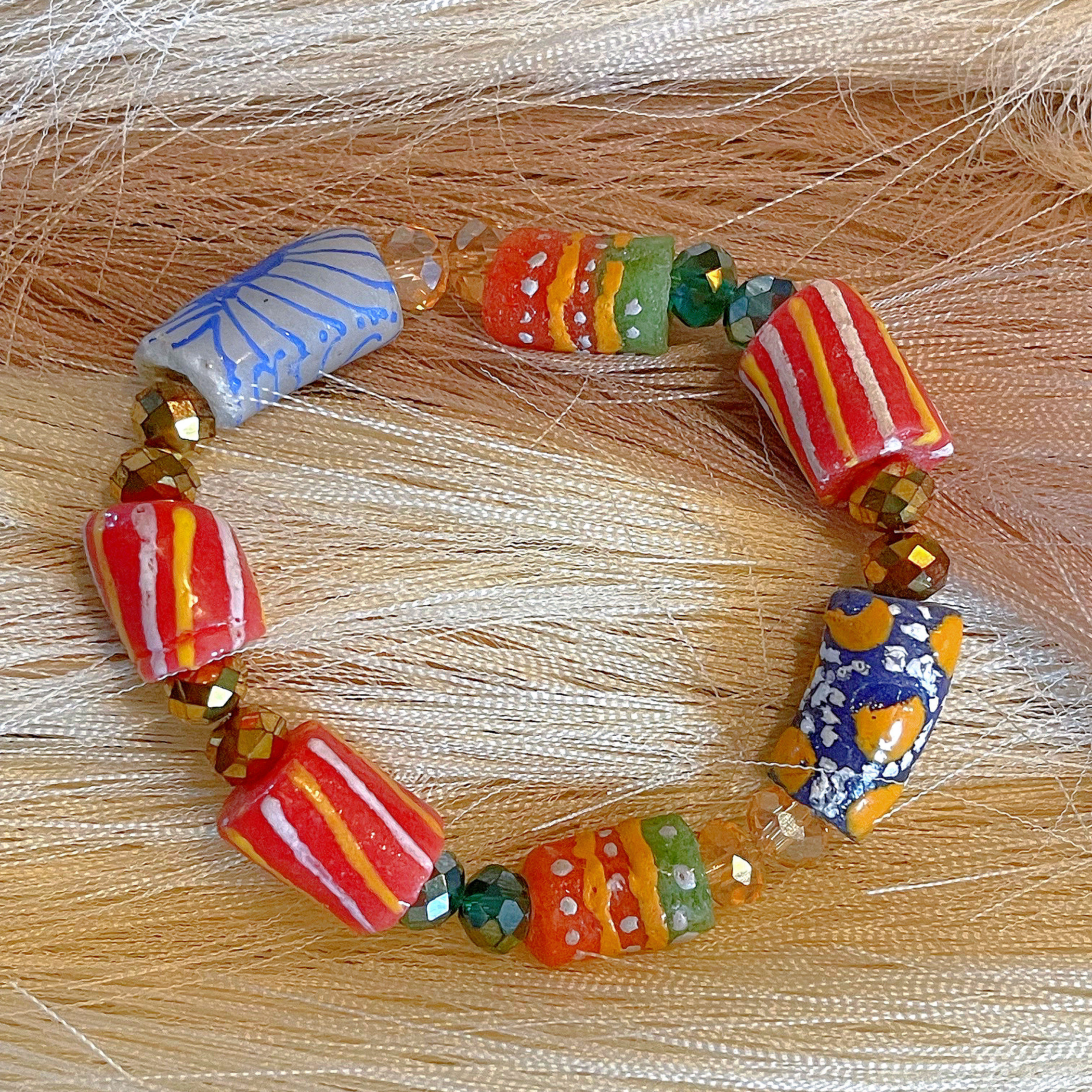 GLASS BEADED BRACELET