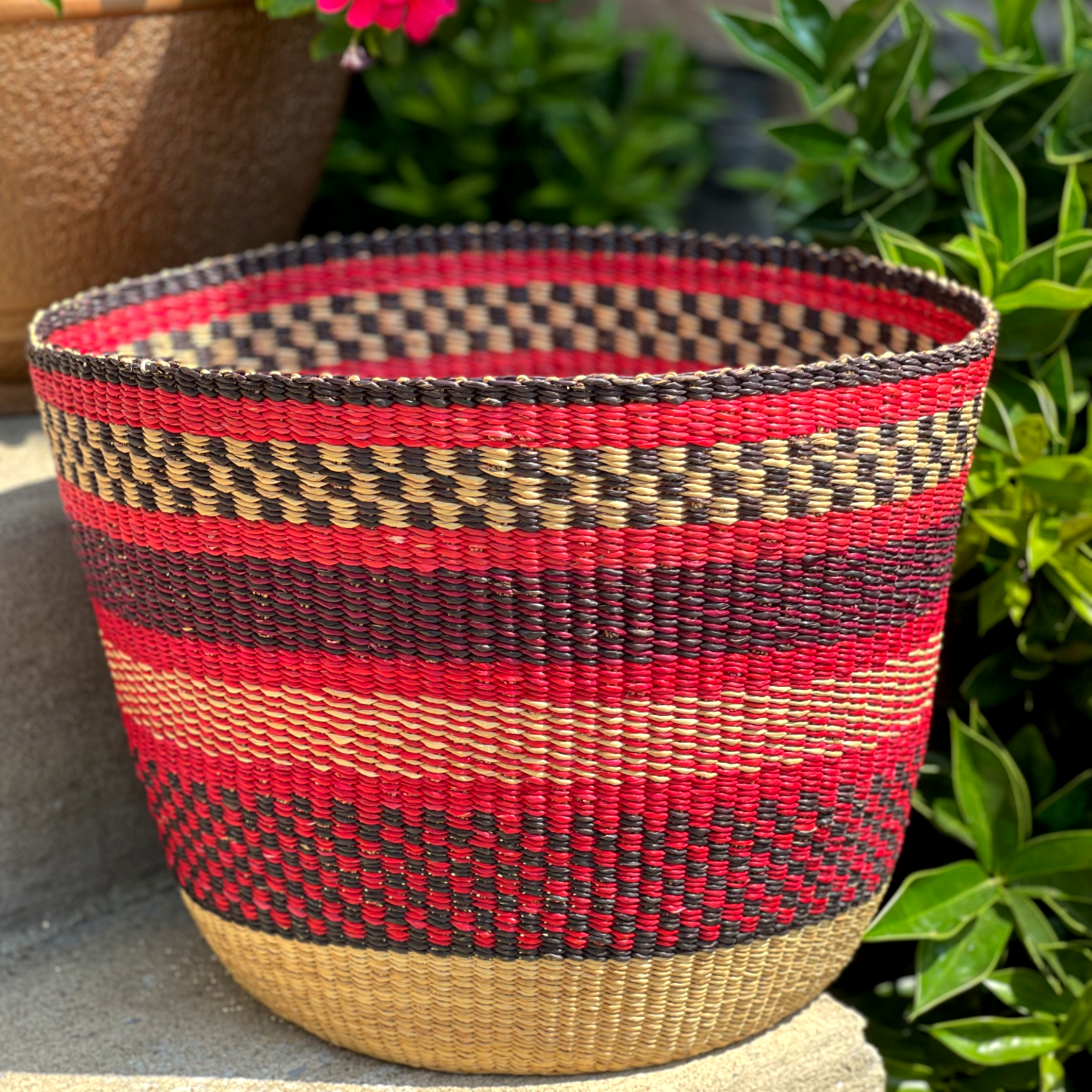 LARGE BASKET