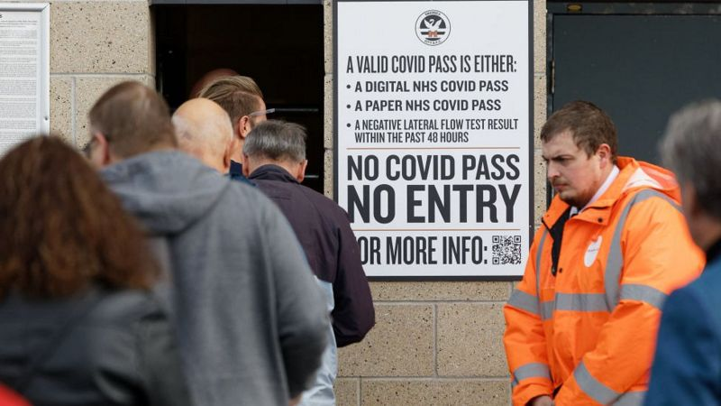 50.000 casos en un día: por qué Reino Unido tiene el número más alto de casos de covid-19 en Europa