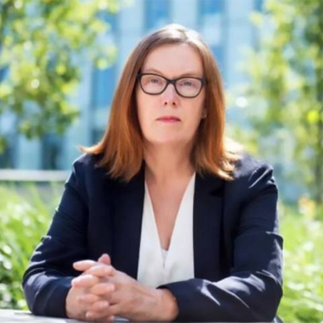 Premian a Sarah Gilbert, creadora de la vacuna anticovid de AstraZeneca