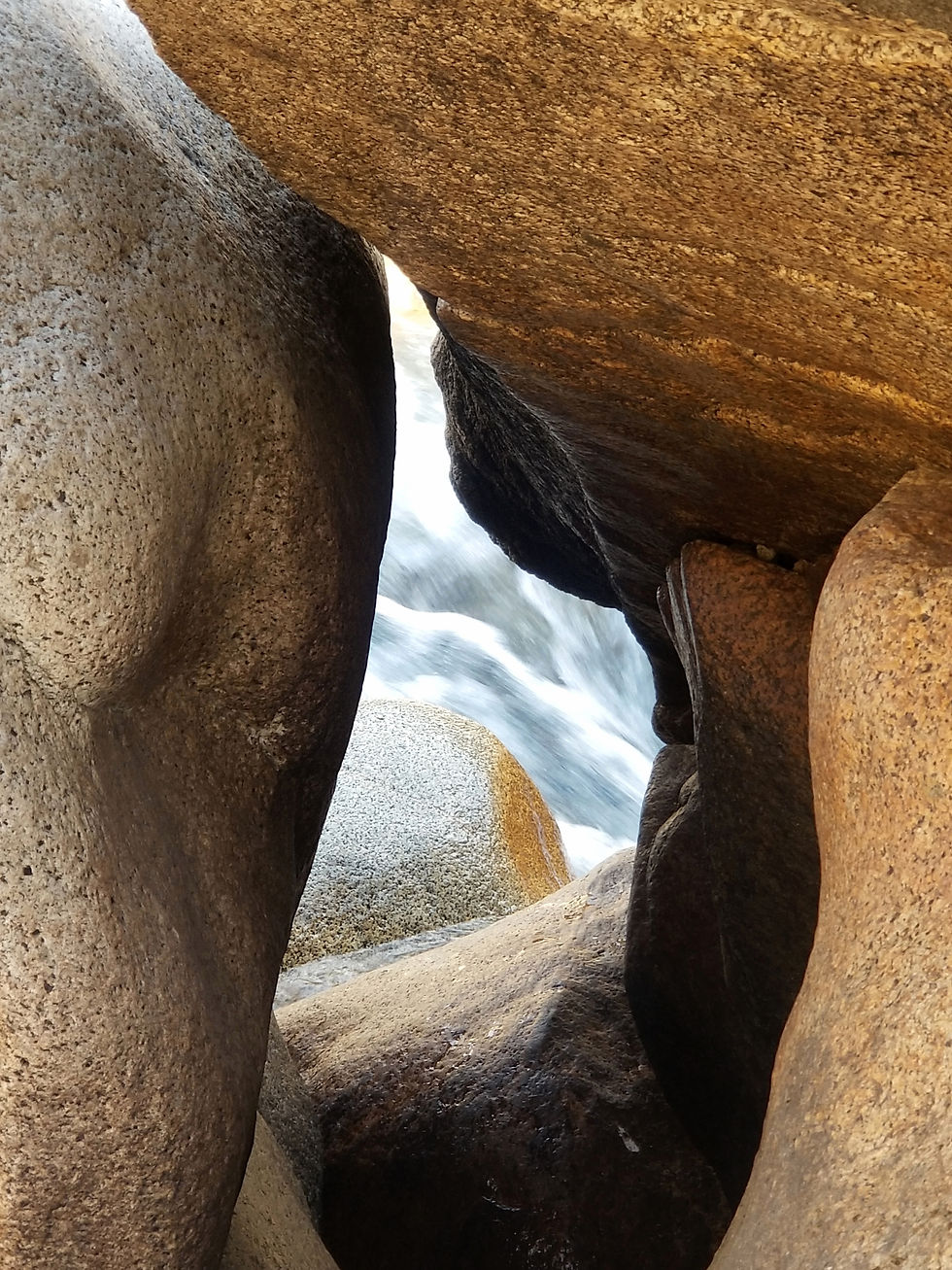 "SÝN” (Icelandic for Vision)