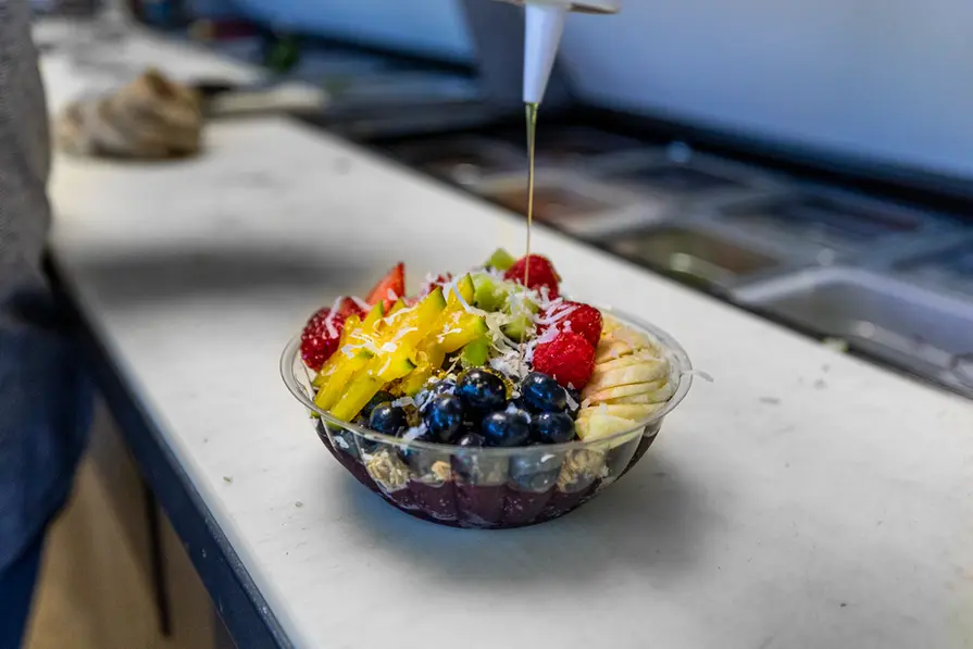 Fresh, Delicious and Tasty Food. Breakfast and Lunch. Sandwiches, Entrees, Pastries, and Coffee.