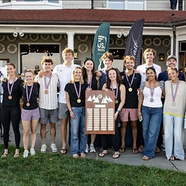 Los Huevos have secured their place in U.S. team racing history, winning the 2025 U.S. Team Racing Championship and hoisting the George R. Hinman Trophy for the third consecutive time. With this “Hinman Hat Trick,” they become only the second team ever to achieve three straight victories, joining the legendary NYYC Silver Panda squad of the late 2000s.