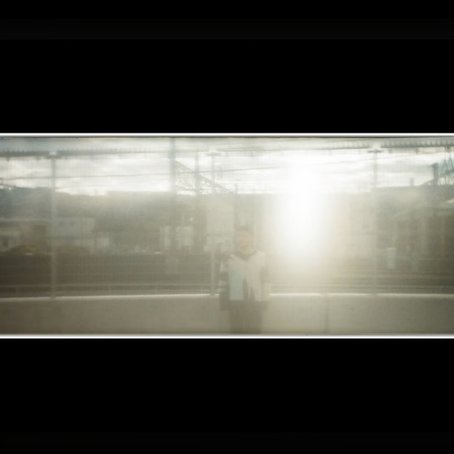 心の奥に沈んだ記憶を呼び起こす｜maco maretsが、Newアルバムより「Remembering」のMVを公開