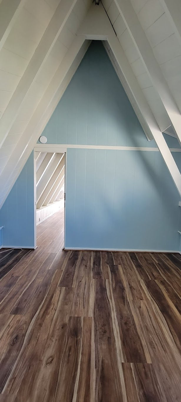 Thumbnail: Royal Koa #8051 Viloor Luxury Vinyl Flooring