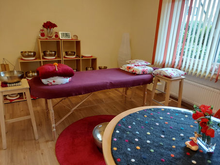 Klangmassage – Tiefenentspannung für Körper & Geist loslassen, eintauchen, regenerieren.