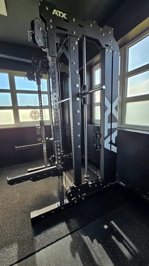 stalak za trening s utezima, teretana