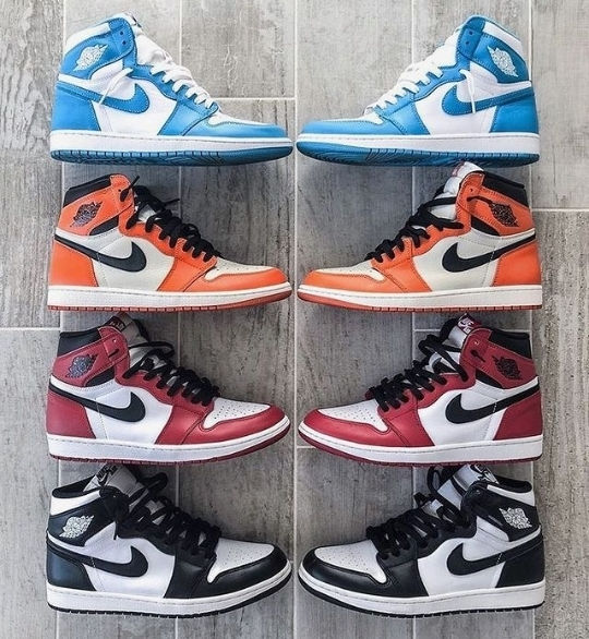 Thumbnail: Nike Jordan 1 (High and Low)