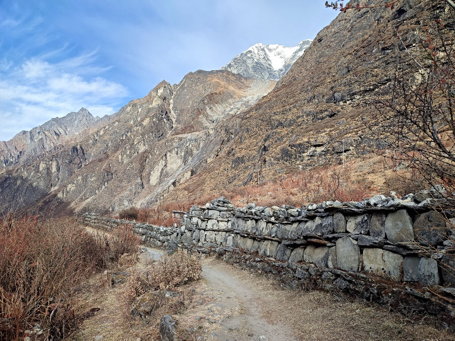 The Mani wall to the west of Mundu. It is passed whilst doing the Langtang trek.