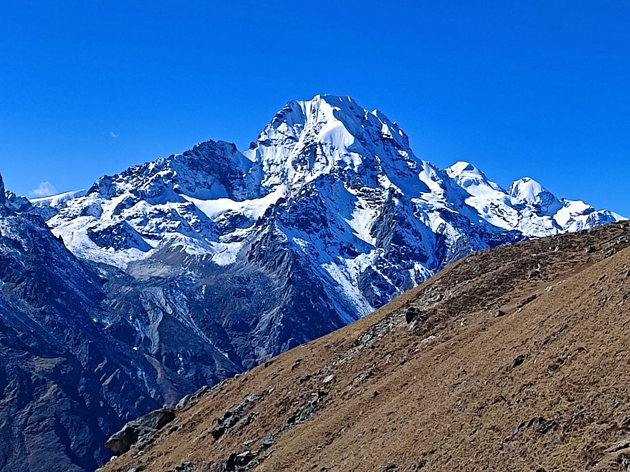 The middle section of the hike to Yala Kharka and Yala Base Camp. It is a fantastic day hike on the Langtang trek.