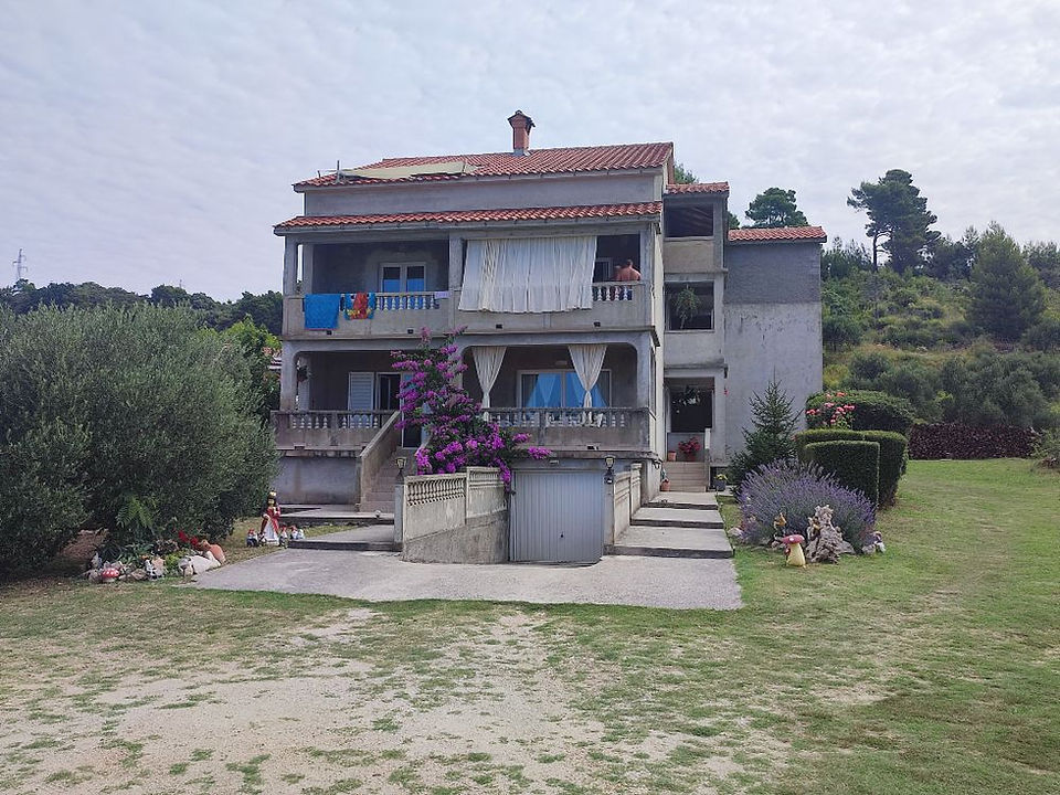 Apartment Stela in Rab, Croatia is on the ground floor.