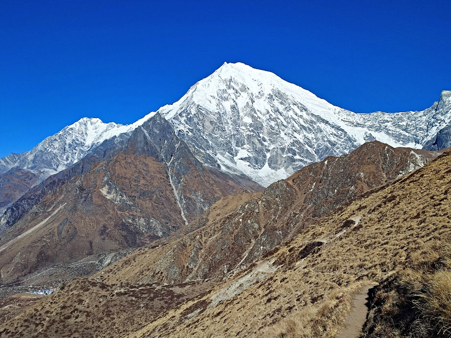 The first section of the hike to Yala Kharka and Yala Base Camp. It is a fantastic day hike on the Langtang trek.