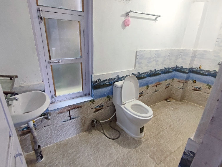 My Bathroom at the Namaste Guest House in Sherpagaon which is on the Langtang trek