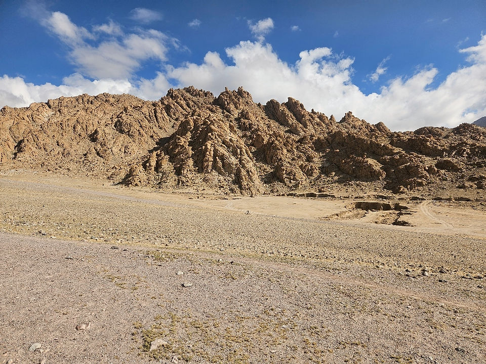 Just before the first pass after Shukpachan on the Sham Vally trek