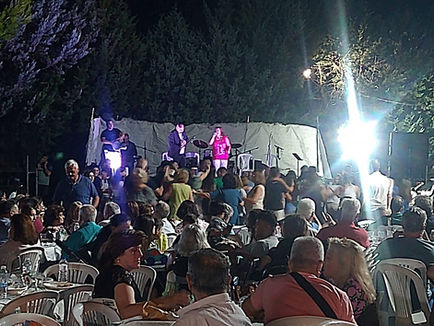 Αρκετός κόσμος στο πανηγύρι