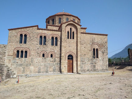 Χειροβομβίδα στο προαύλιο του Ιερού Ναού Σωτήρος στους Χριστιάνους