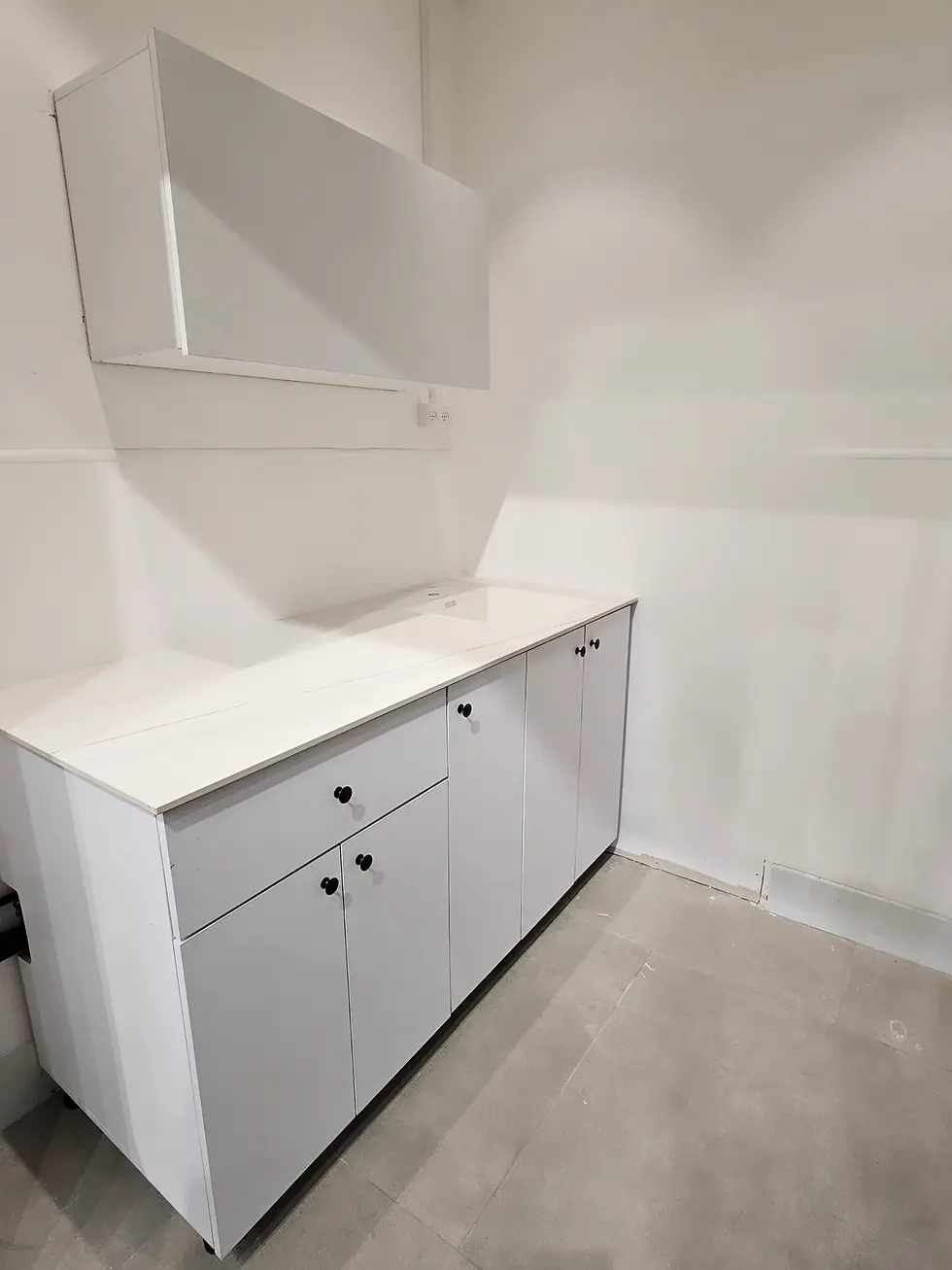 מטבח תחתון + קלאפה למשרד