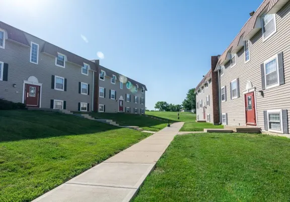 apartments_in_kansas_city_paths.webp