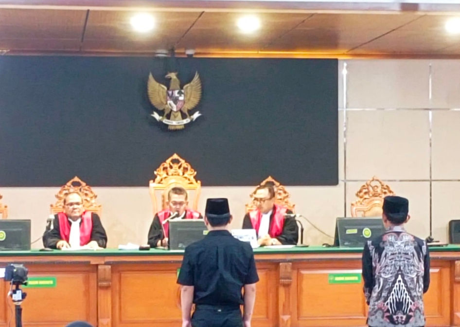 Ade Kuswara Divonis 6 Tahun, Terbukti Terima Suap Rp11,4 Miliar