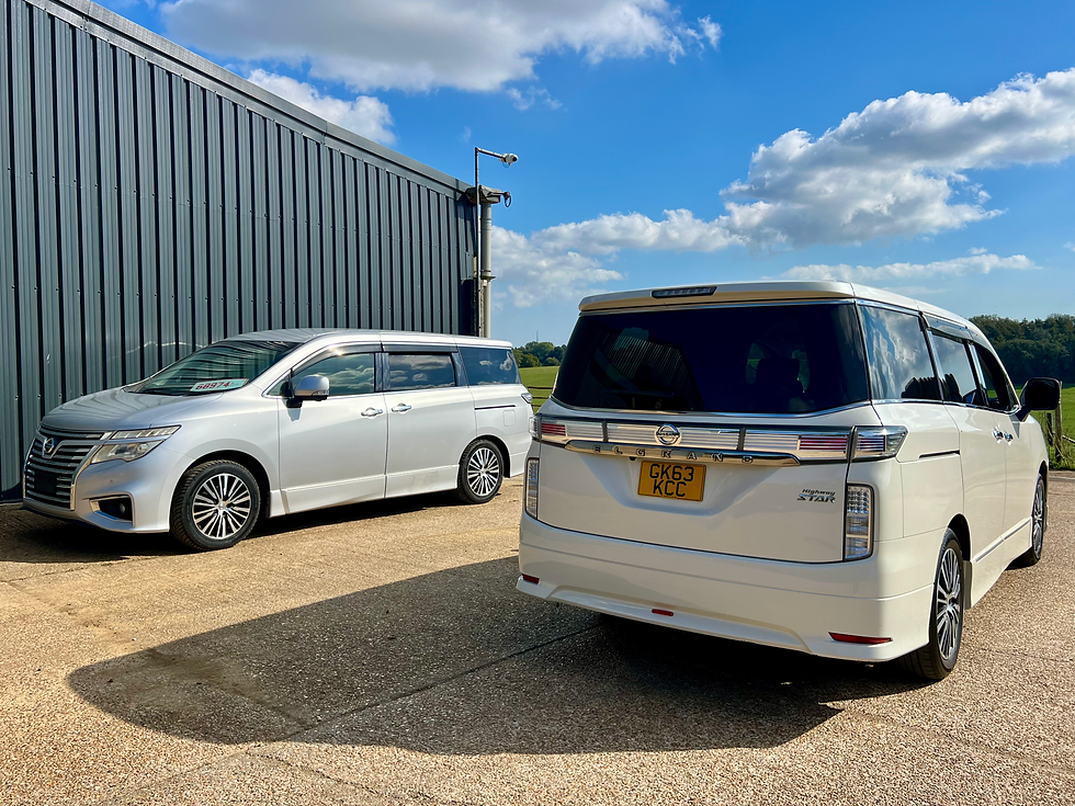 Thumbnail: 2014 Nissan Elgrand e52 2.5 Luxury 8 seater MPV 