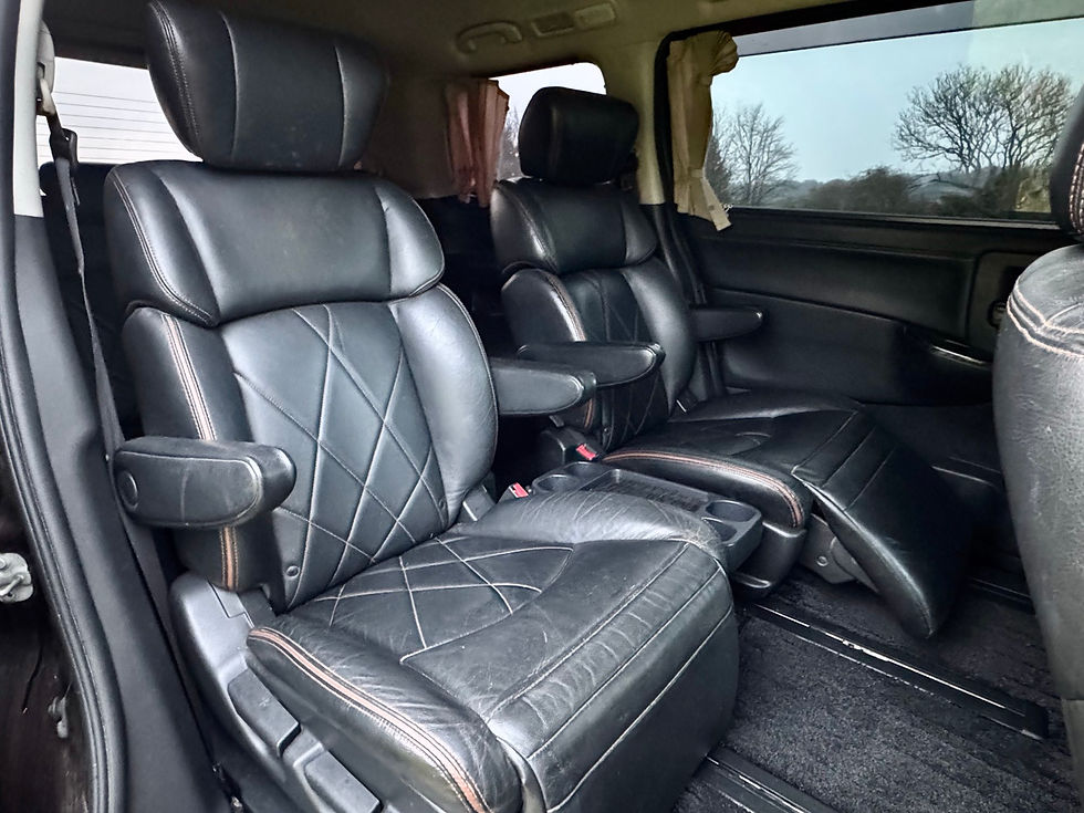 Thumbnail: 2014 Nissan Elgrand premium 2.5 e52 Full Luxury Leather 