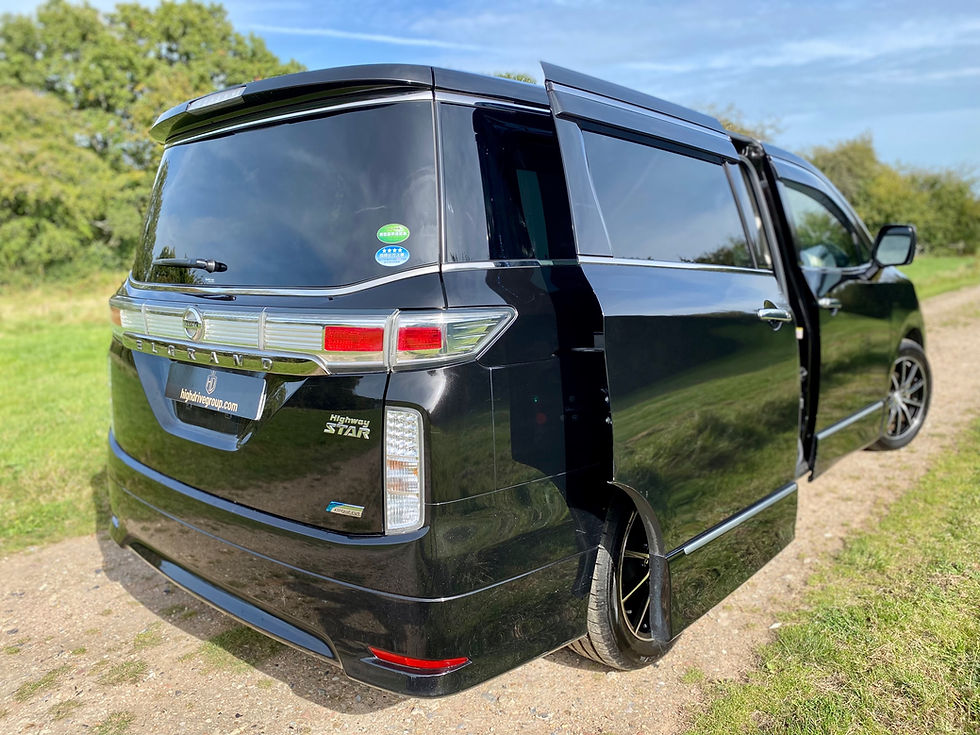 Thumbnail: 2013 Nissan Elgrand 2.5 Highway Star Leather 