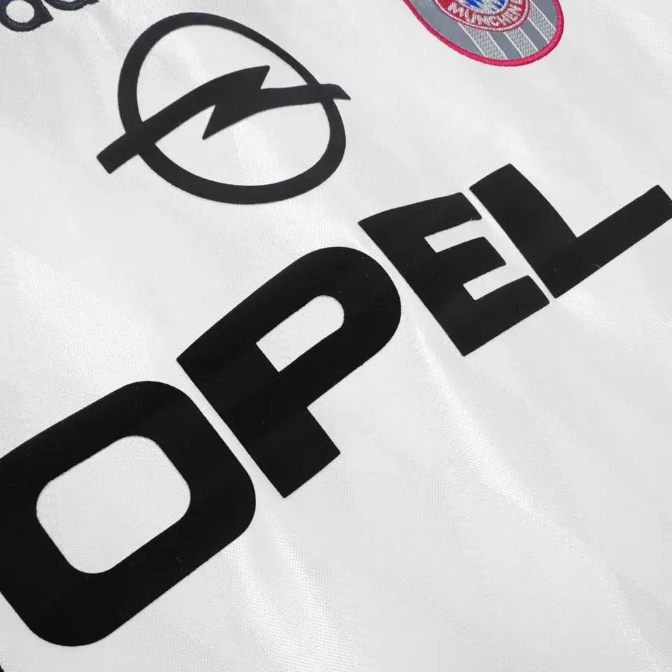 Thumbnail: Bayern Munich Away White 1996/98
