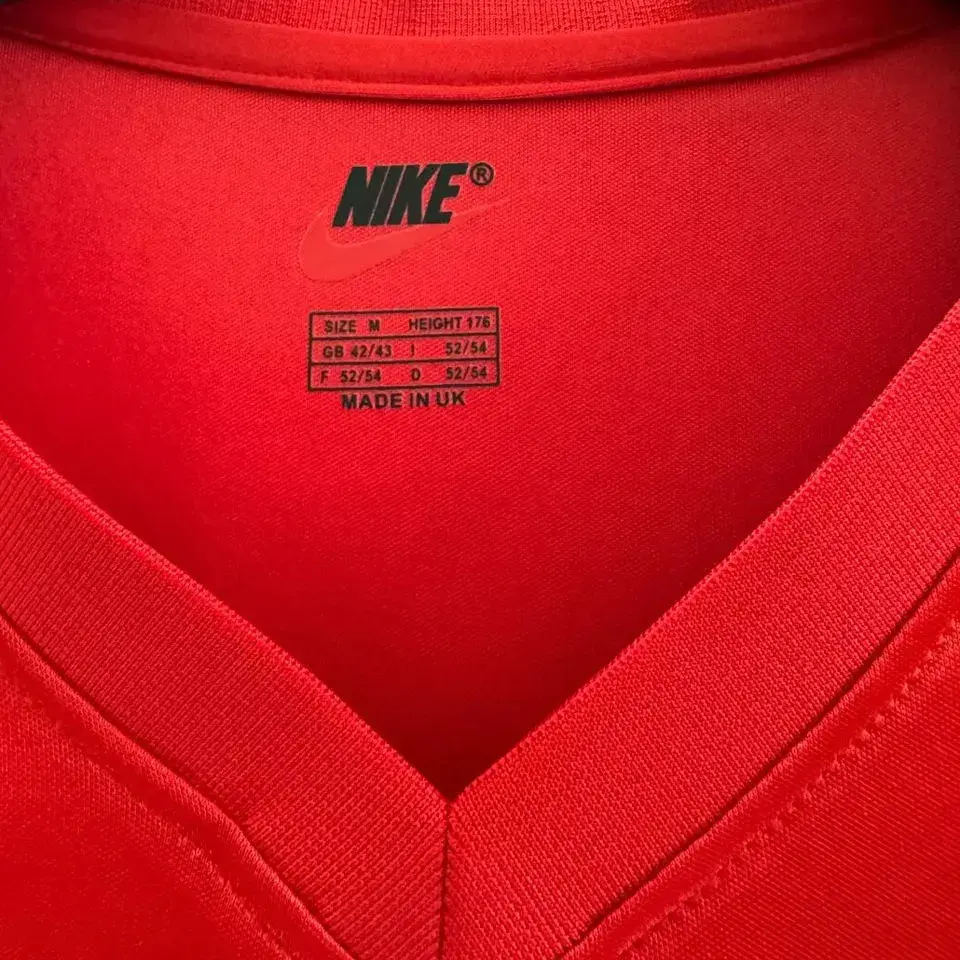 Thumbnail: Arsenal Home Red 2001/02