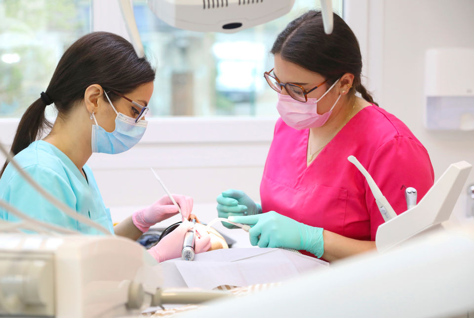 photographe bar le duc meuse lorraine entreprise corporate reportage architecture immobilier ariane battaini cabinet dentaire dentiste cabinet medicale metier velaines ligne en barrois