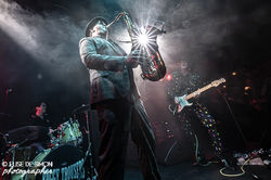 BAGGY TROUSERS _ Norwood Hotel 19.7.2025_0439-Enhanced-NR