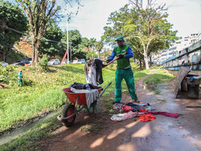 Limpurb intensifica ações de limpeza nas principais avenidas de Salvador