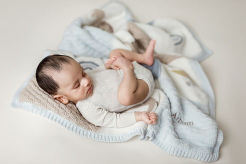older baby newborn session, 6 week old newborn session, name sake blanket used in session