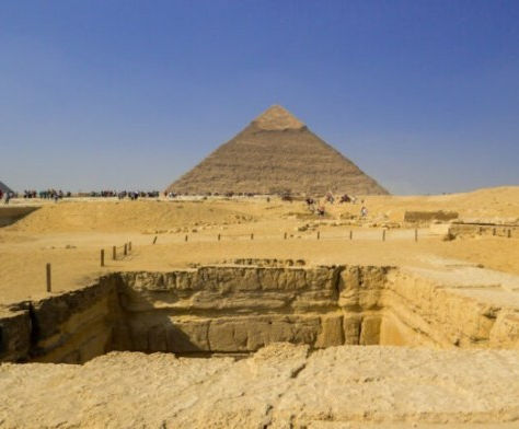 Evidência de sete níveis de infraestrutura abaixo do planalto de Gizé