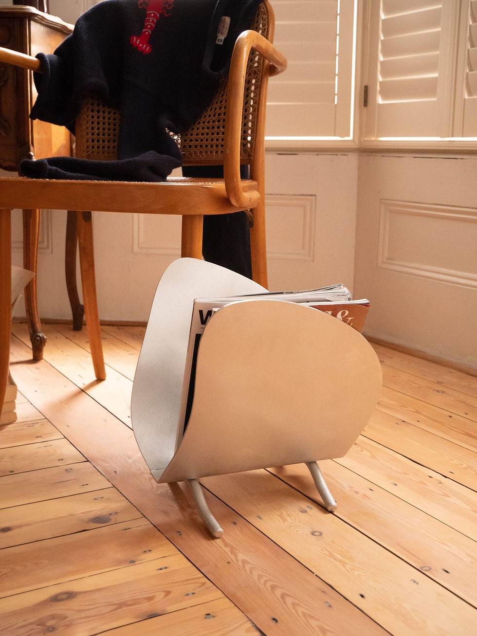 Thumbnail: Six Dots Magazine Rack