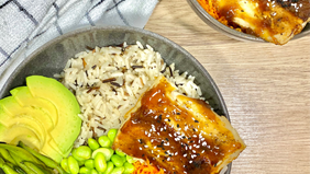 Teriyaki Lachs Bowl 