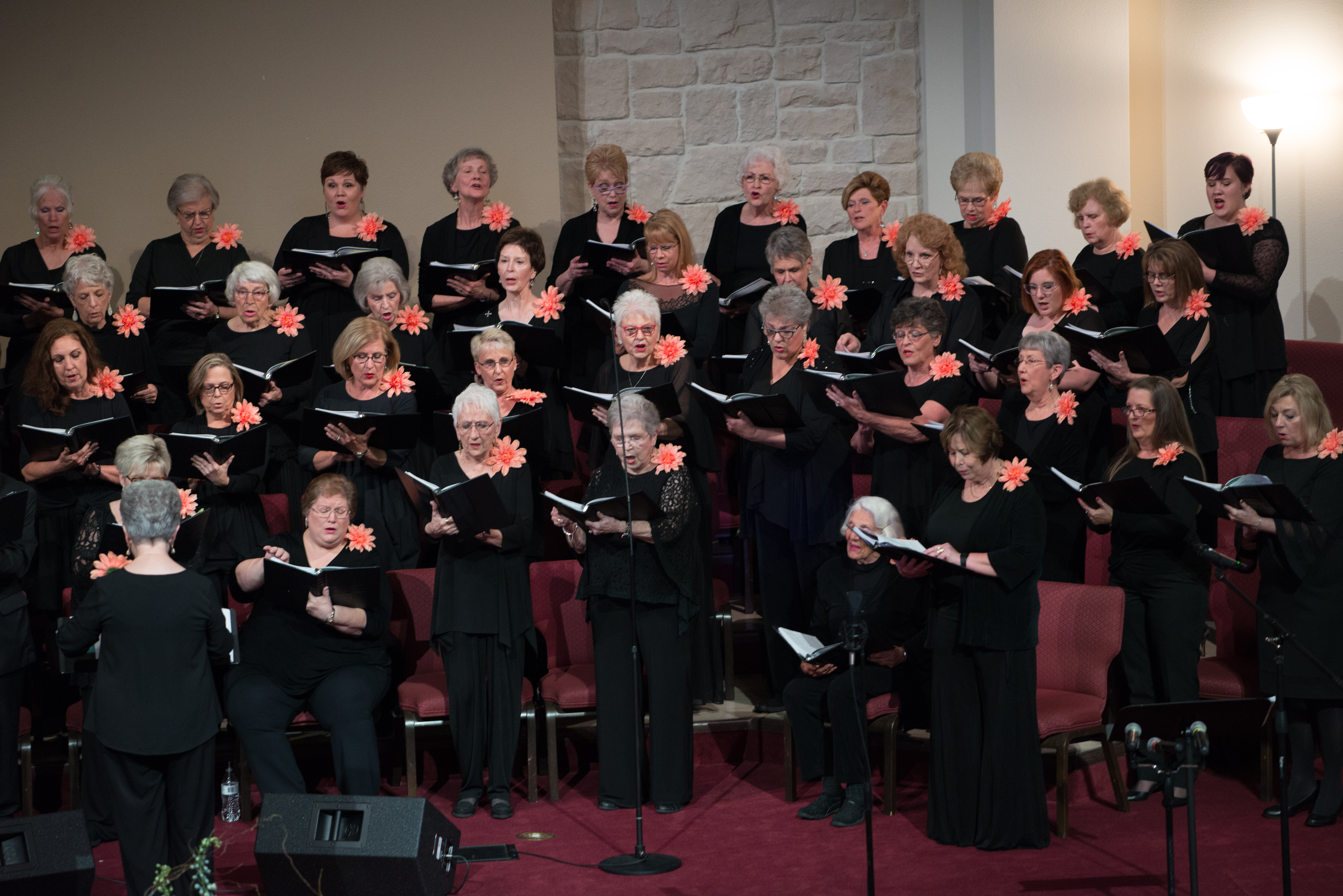 Sing it out Ladies!