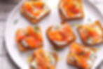 Tatlettes de salmão fumado com queijo creme