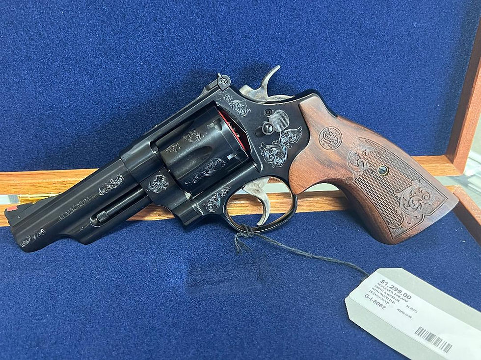SMITH & WESSON 29 ENGRAVED