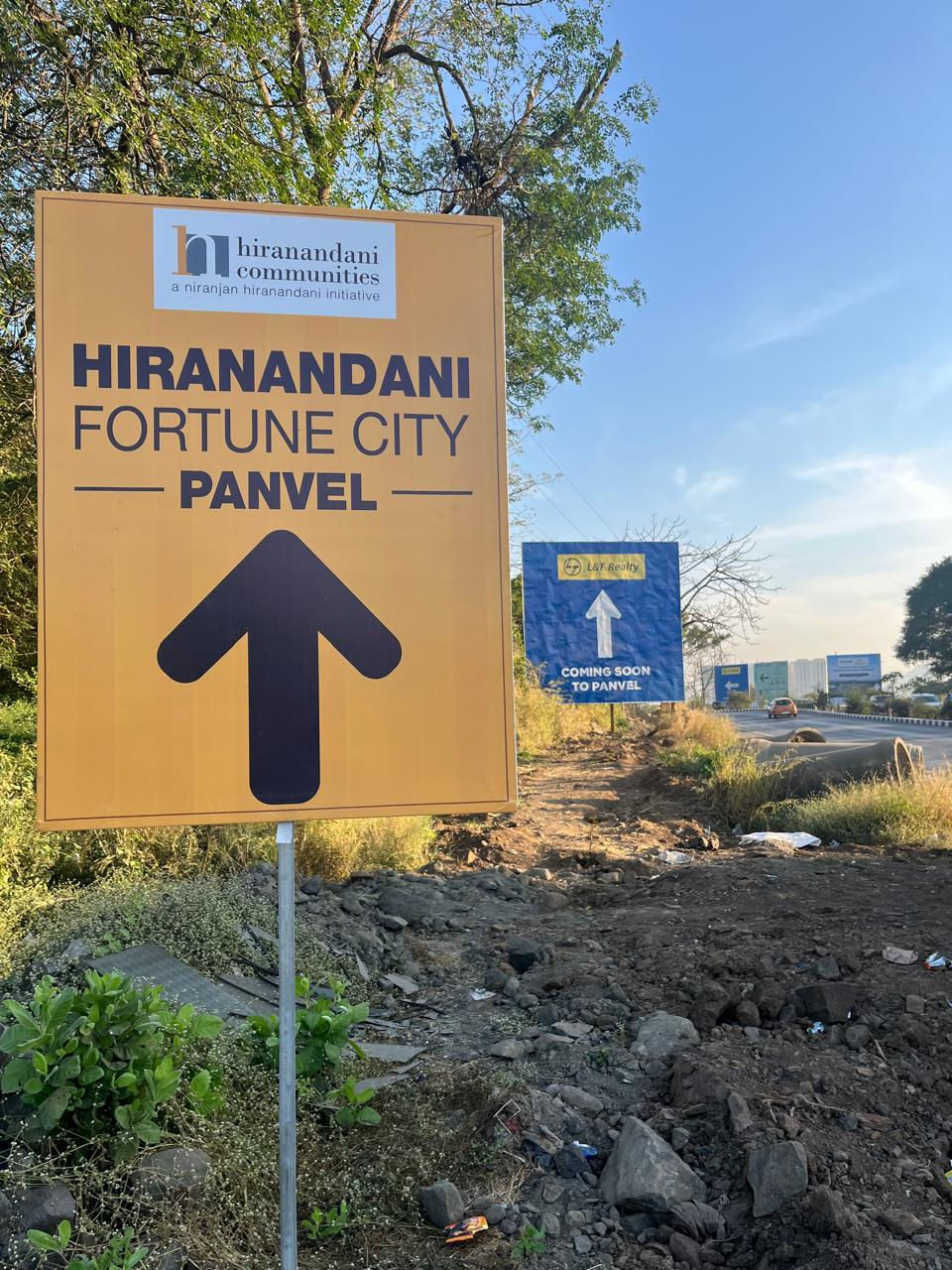 Hoardings of Hiranandani Fortune City and L&T Realty at NH48 Panvel. Part of MSRDC managed Mumbai Pune Growth Corridor and Mumbai 3.0