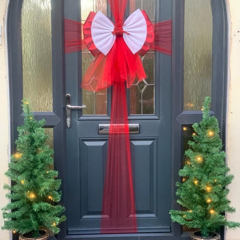 How Do Door Bows Fit