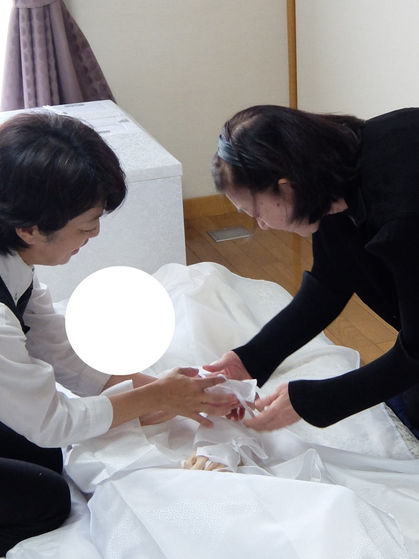 映画でも話題になった『納棺師』とは？ 仕事内容は？