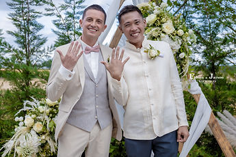 Fabien and Jayson showing their rings