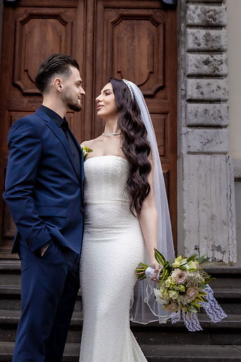 Face to face in front of the wooden door