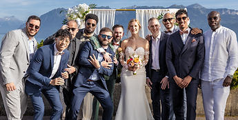 Group photo among friends, sunglasses and smiles