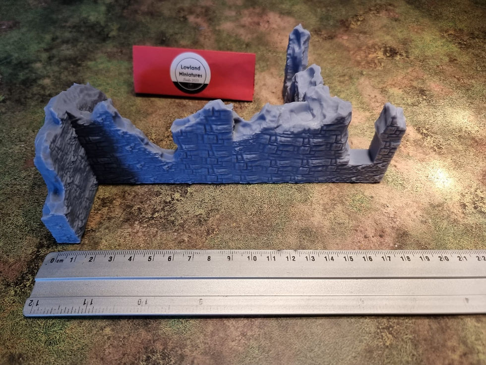 Thumbnail: Large walls in ruins set